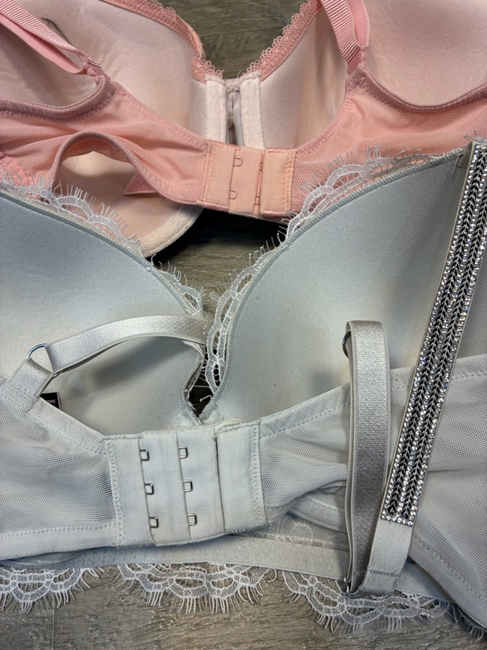 Victoria Secret 2 Lace Bras Lightly Lined Demi Perfect Coverage Shine Strap - Picture 6 of 10